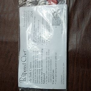 Pampered Chef My Safe Cutter Knife New in Package